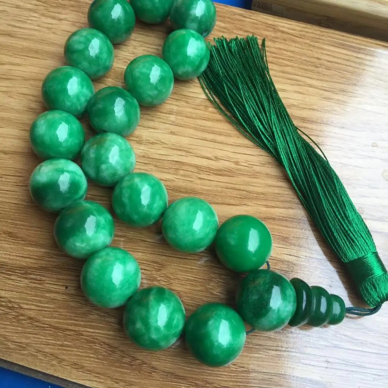 Natural  Green Jade Bracelets  - огляд і ціна Bracelet Beaded Men
